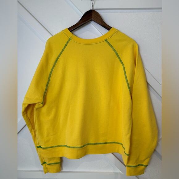 NWOT Made Some Souvenirs Sagrada Familia Sweatshirt Yellow Size Medium - Picture 4 of 9